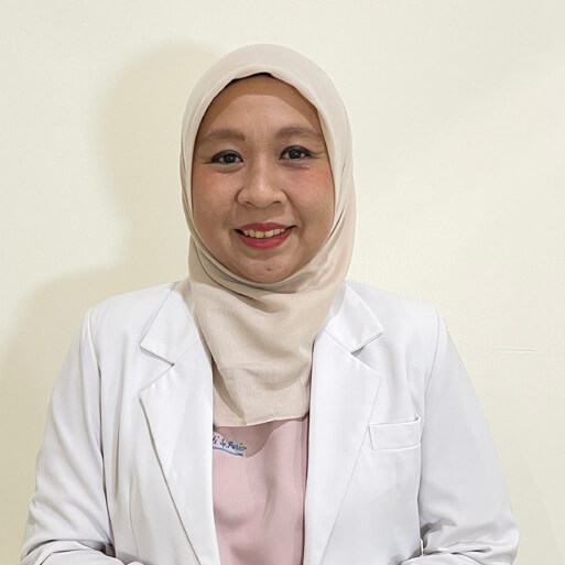 drg. Esti Cahyani